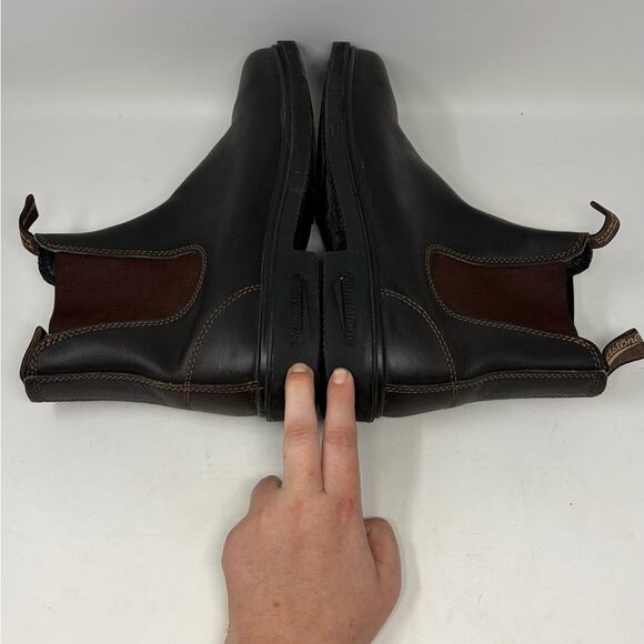 Blundstone Stout Chelsea Boot Size AU 10.5 or US 11.5 main image 10